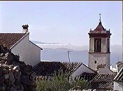 Cadiz:Caserío de Benaocaz, y la torre de la Iglesia Parroquial de San Pedro