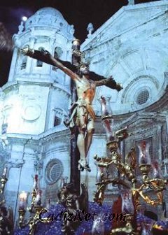 Cadiz:Paso del Cristo de la Expiración, en la noche del Viernes Santo
