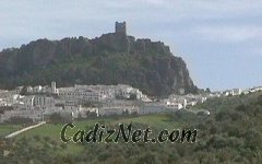 Cadiz:El Castillo, en lo más alto de la población