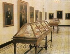 Cadiz:Primera planta del Museo