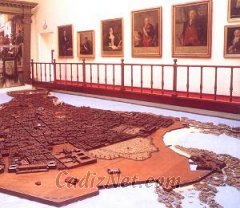 Cadiz:La popular Maqueta de Cádiz (siglo XVIII) que preside la primera planta del Museo