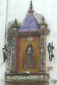 Cadiz:Azulejo de Ntro. Padre Jesús Cautivo, en la fachada de Parroquia de Santa Cruz (Catedral Vieja)